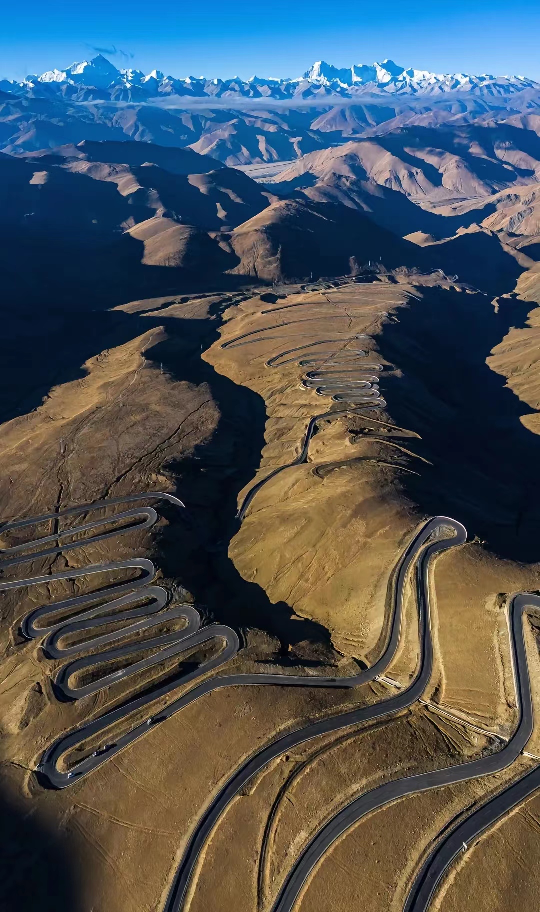 Bayinbuluke Nine Bends and Eighteen Turns
